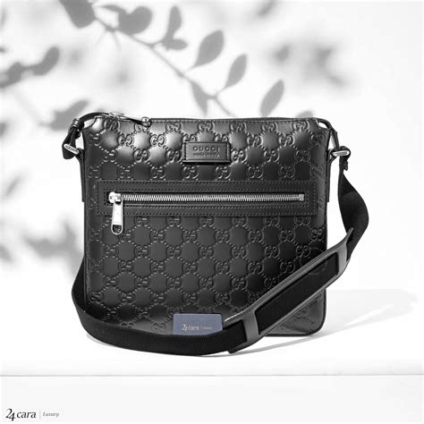 gucci signature messenger small|Gucci monogram Messenger.